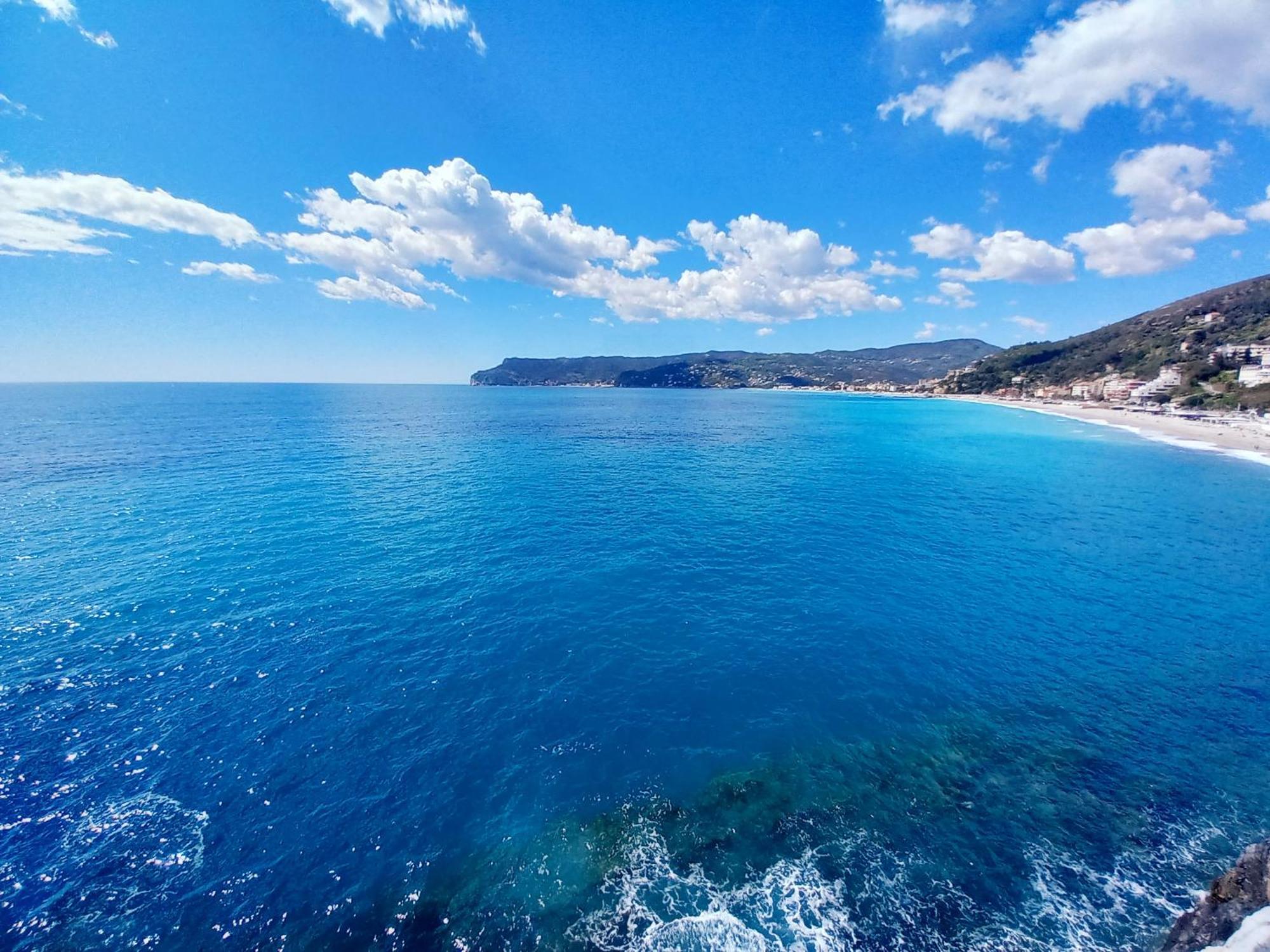 شقة Sweet Sea View سافونا المظهر الخارجي الصورة